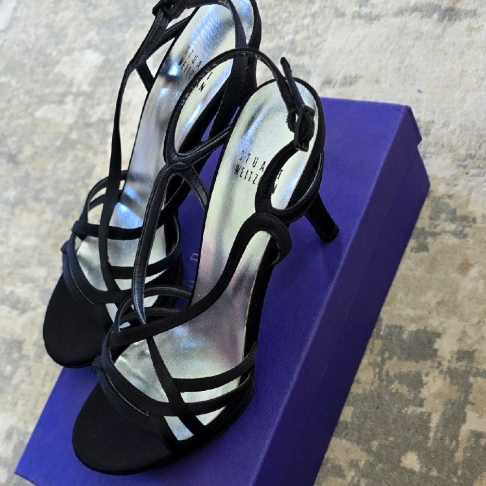NIB Stuart Weitzman Black Satin Heels 7.5